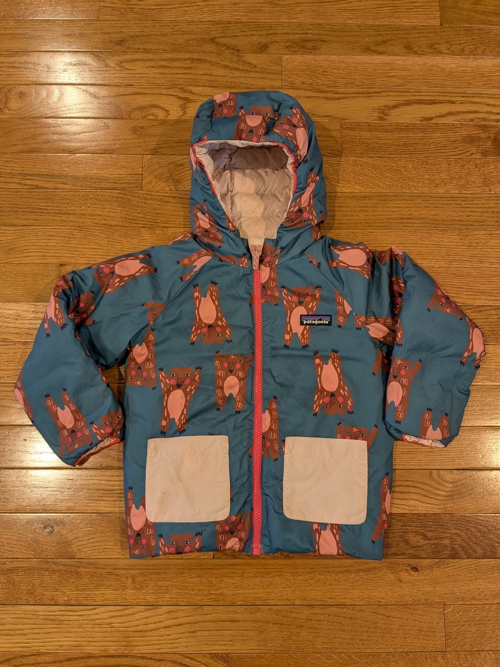 Patagonia Bear-Print Reversible Puffer Down Jacket 5T